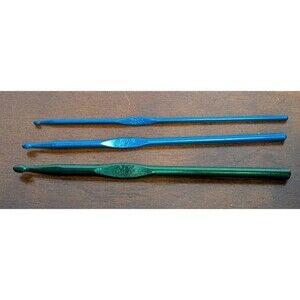 VINTAGE BOYE 1960-80s Crochet Hook Set Lot of 3 Sizes G E J Aluminum Made in USA